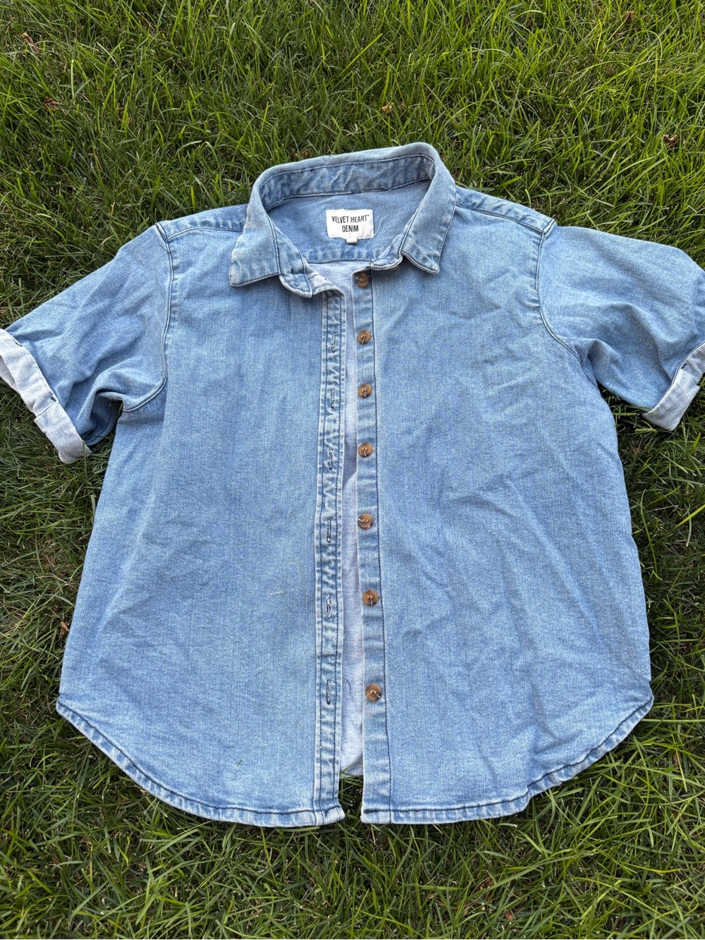 Velvet Heart Light Blue Short Sleeve Denim Button-Down Shirt